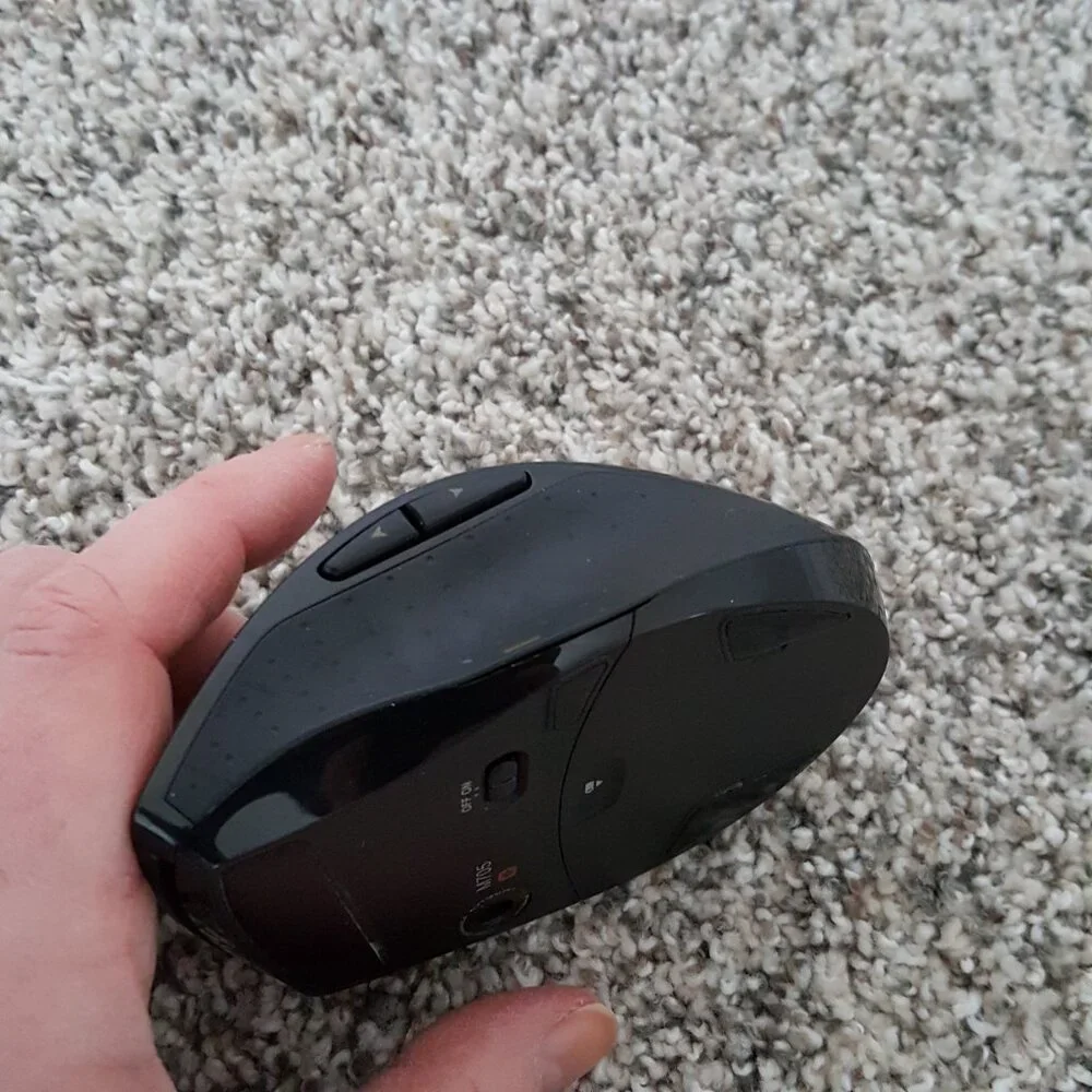 Logitech Wireless Optical Mouse M705 Marathon 5 Programmable Buttons Right Hand